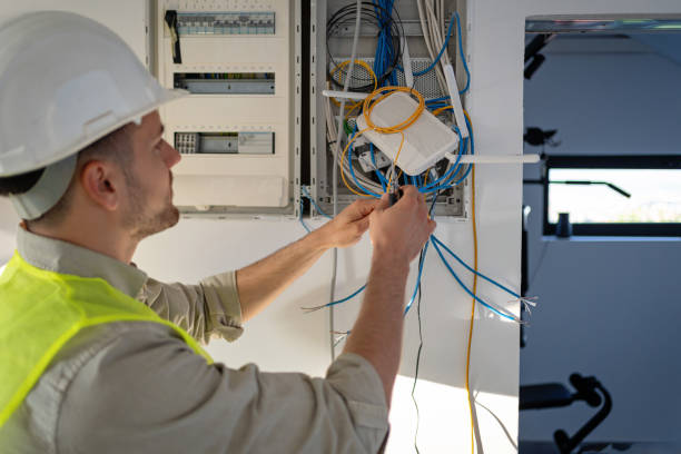 Best Emergency Electrician Near Me  in Oconomowoc, WI